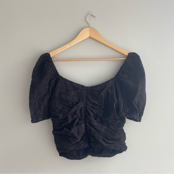 Do + Be Black Eyelet Lace Cropped Top - Picture 2 of 9